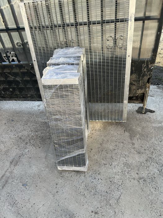 Trepte zincate 100x27