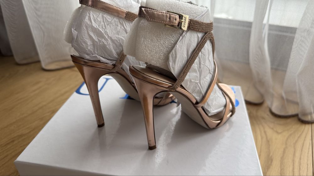 Сандали Guess, 36