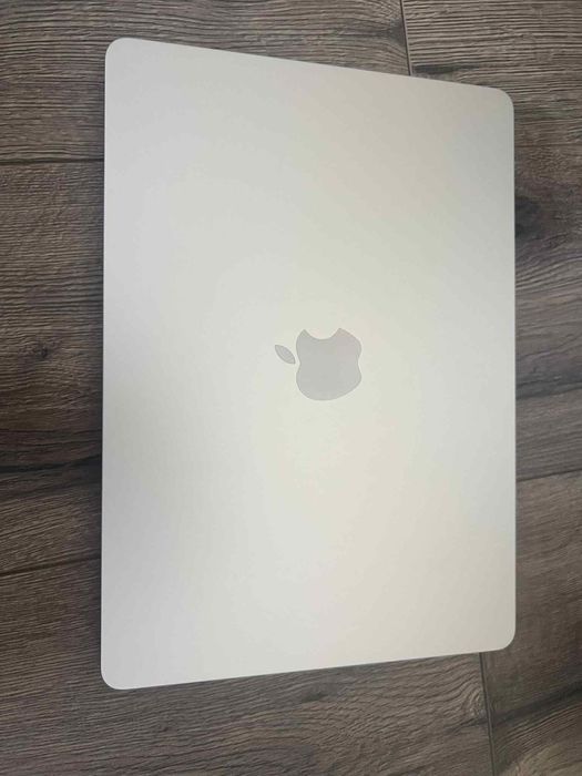 MacBook本体 MacBookAir M2 A2681 2022 Apple MacBook Air M2 (2022) 8-Core 13.6