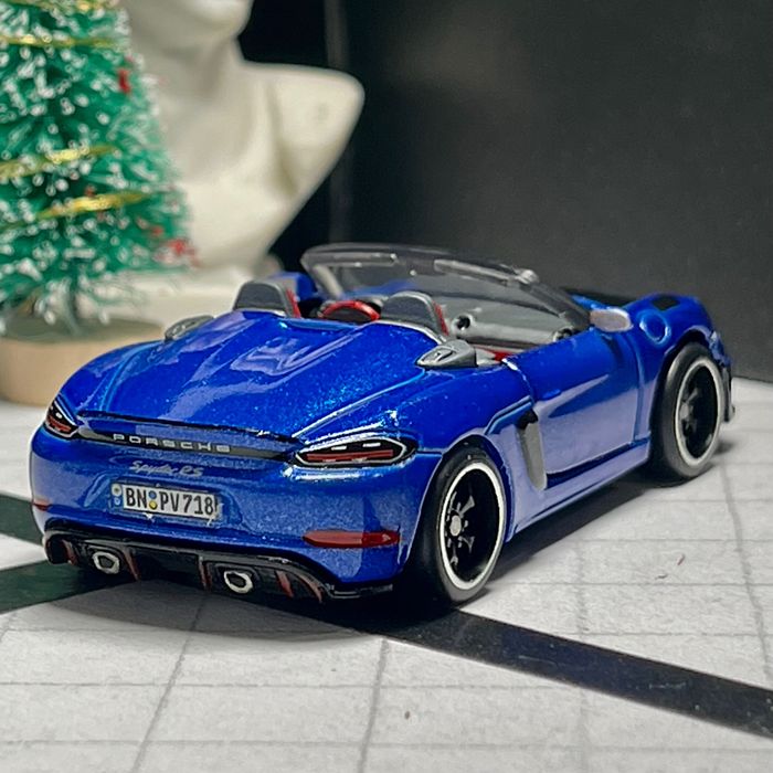 Porsche 718 Spyder Matchbox Moving Parts