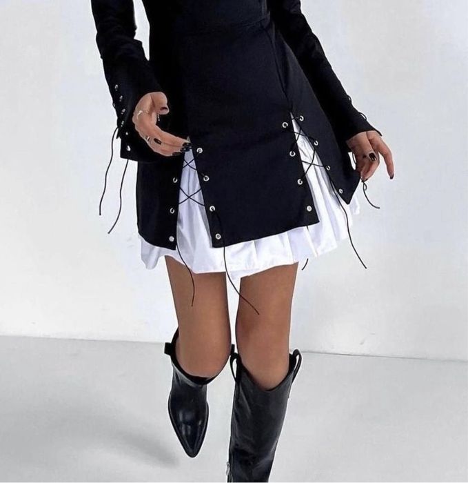 Новое платье с юбкой размер S