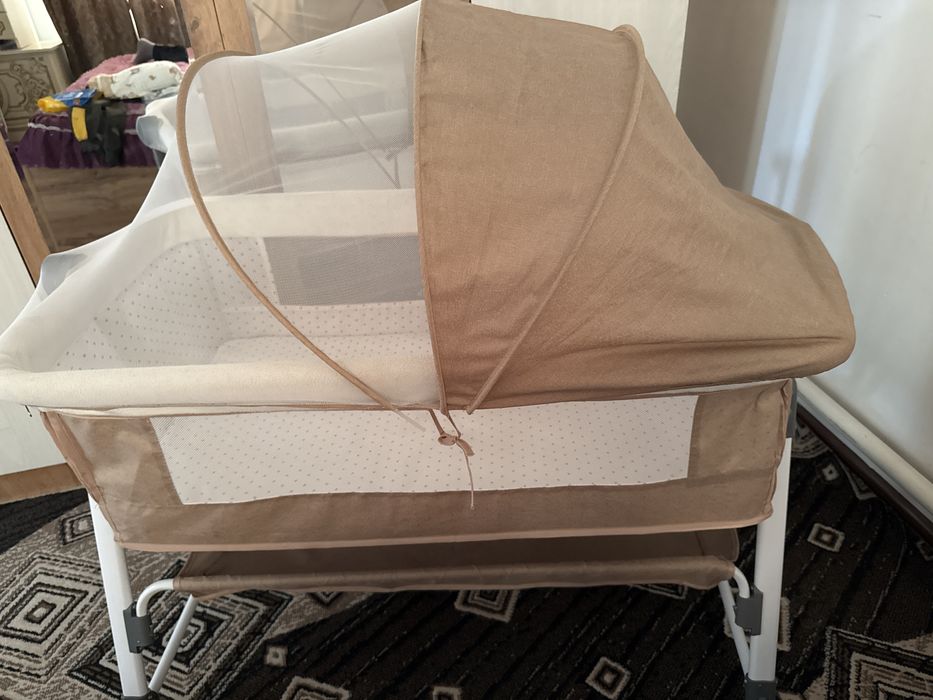 Детский манеж, кровать