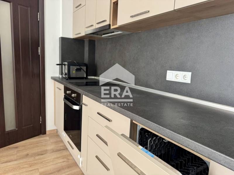 Дава се под наем Тристаен апартамент в Варна, Бриз - 116 кв.м за 747.66 € - Снимка #5