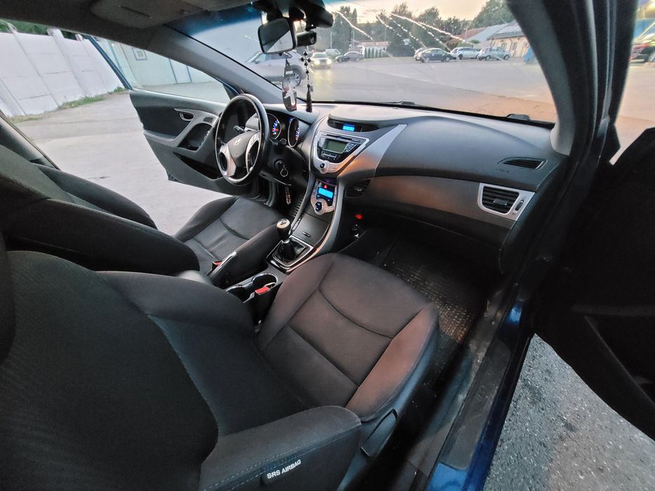 Hyundai Elantra 1.6 MPi (132 CP)