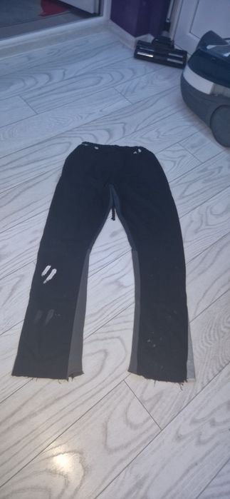 Pantaloni gallery dept