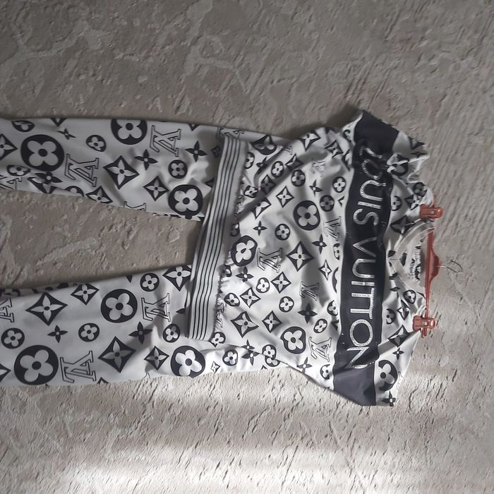 Продам турецкие костюмы