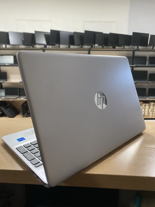 Ноутбук HP i5-12th/RAM8/SSD512/UHD Graphics