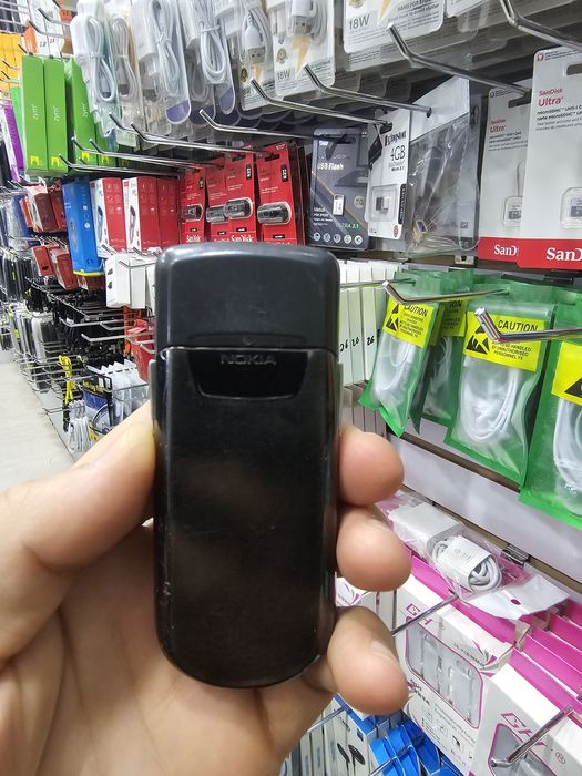 Nokia 8800 original.