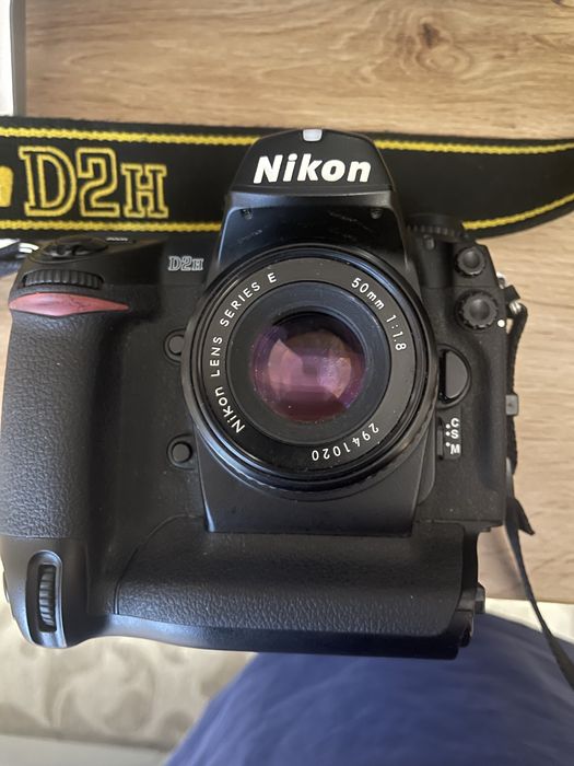 Vand  Nikon  D2H