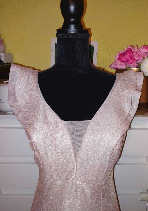 Rochie SPLENDIDA aurie, trena,decolteu adanc,sirena TRANSPORT GRATUIT