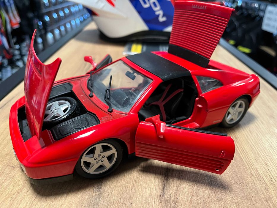 BBUARGO колекционерски модел FERRARI 348 TS 1989 г. 1:18 мащаб