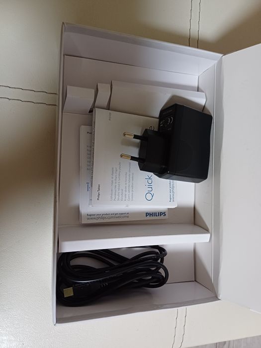 Таблет Philips 7 инча