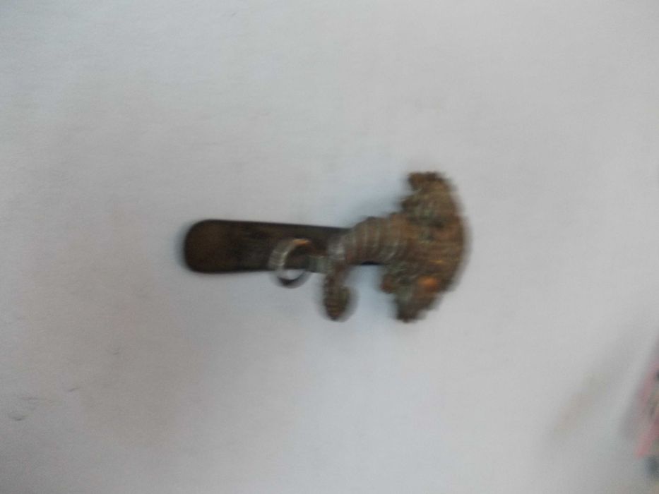 Accesoriu vestimentar vechi din argint