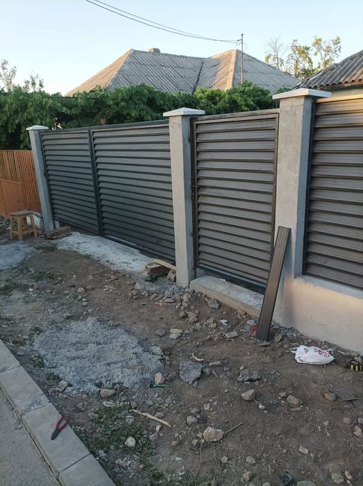 Garduri din panou stil jaluzele, din sipca metalica, tabla, plasa, BCA