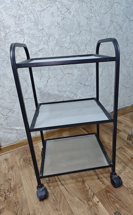 Столик косметологический ( помощник)