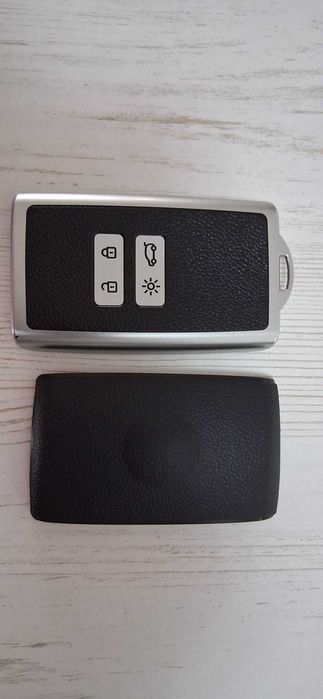 Huse din silicon pentru cartele, modele Renault si Dacia