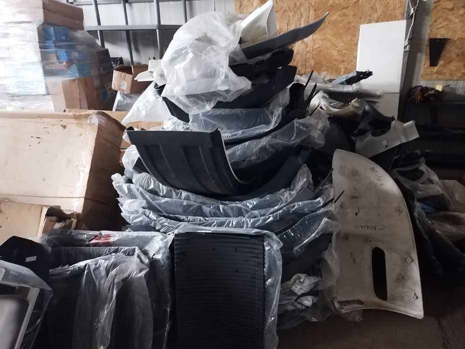 Afacere Piese Camioan Piese Tir Lichidare stock