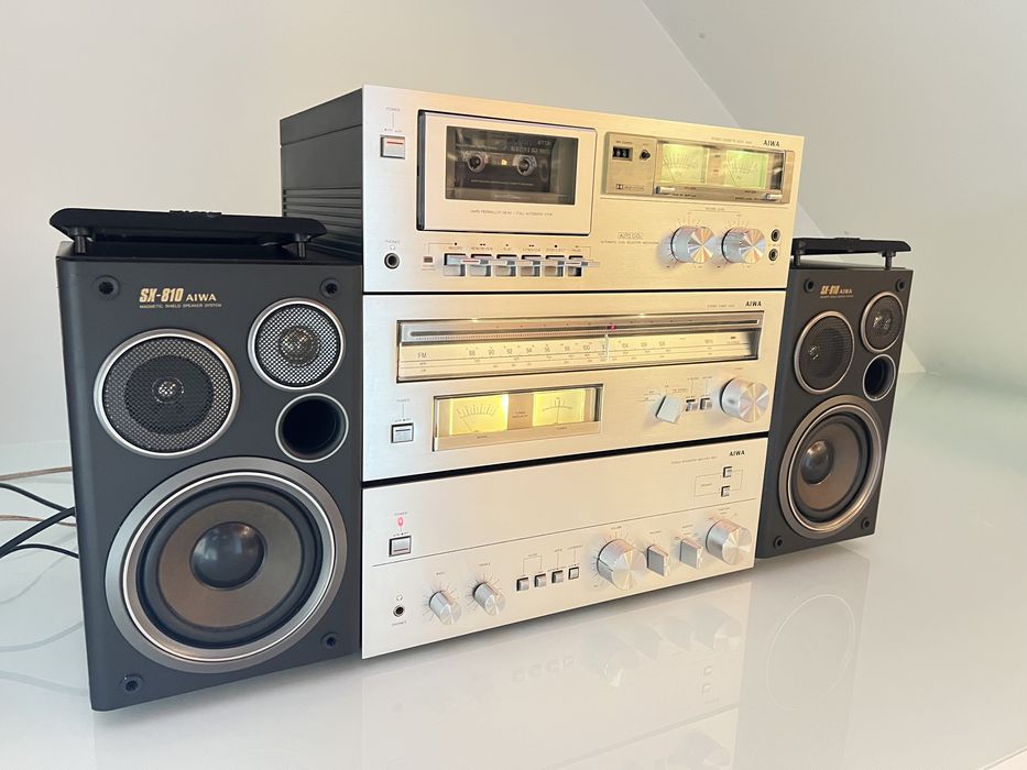 Linie AIWA, Amplificator Aiwa 8100, Tuner Aiwa 9300, deck Aiwa M100, Boxe Aiwa SX-810