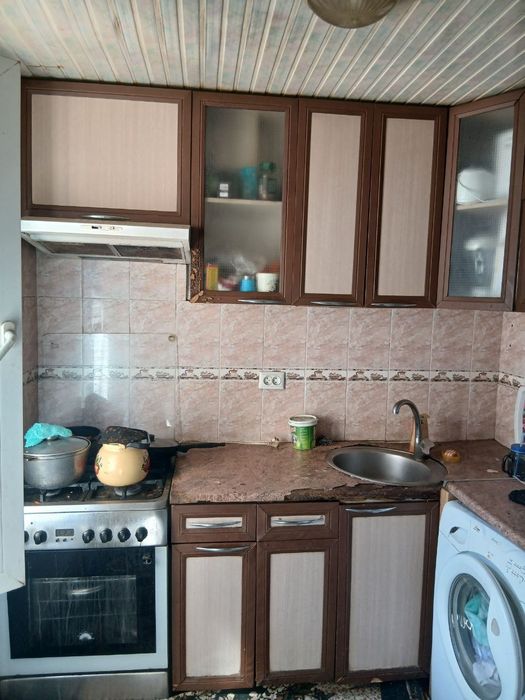 3-х комнатная, на Чиланзаре  напротив 2-квартала