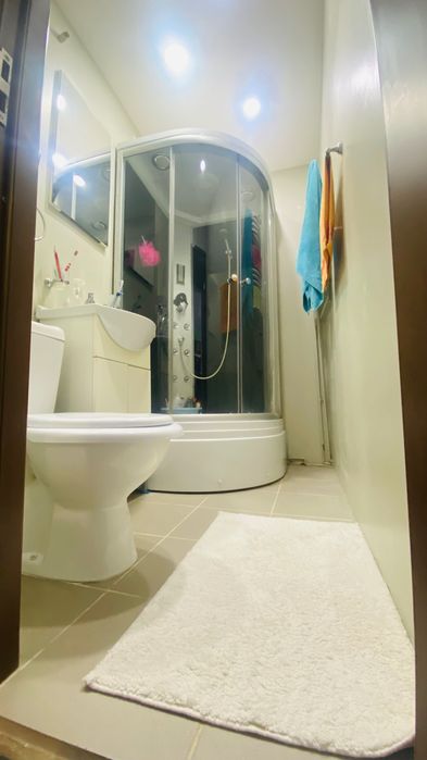 Apartament 3 camere, utilat, mobilat, plus loc de parcare !