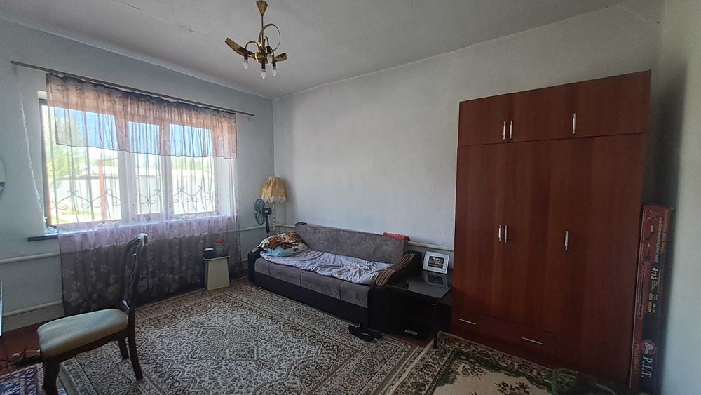 Дом в центре города Шу со всеми удобствами