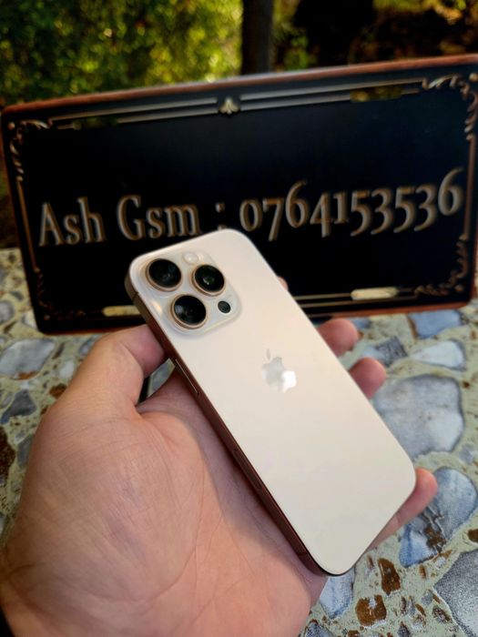 Iphone 16 Pro desert titanium