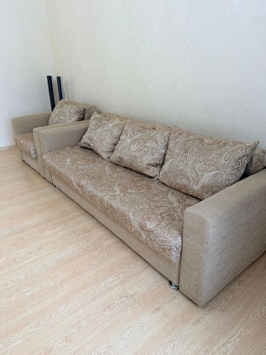 Продам диван с креслом