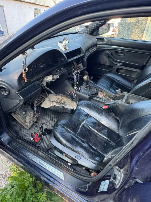 BMW e39 с документами в полный разбор