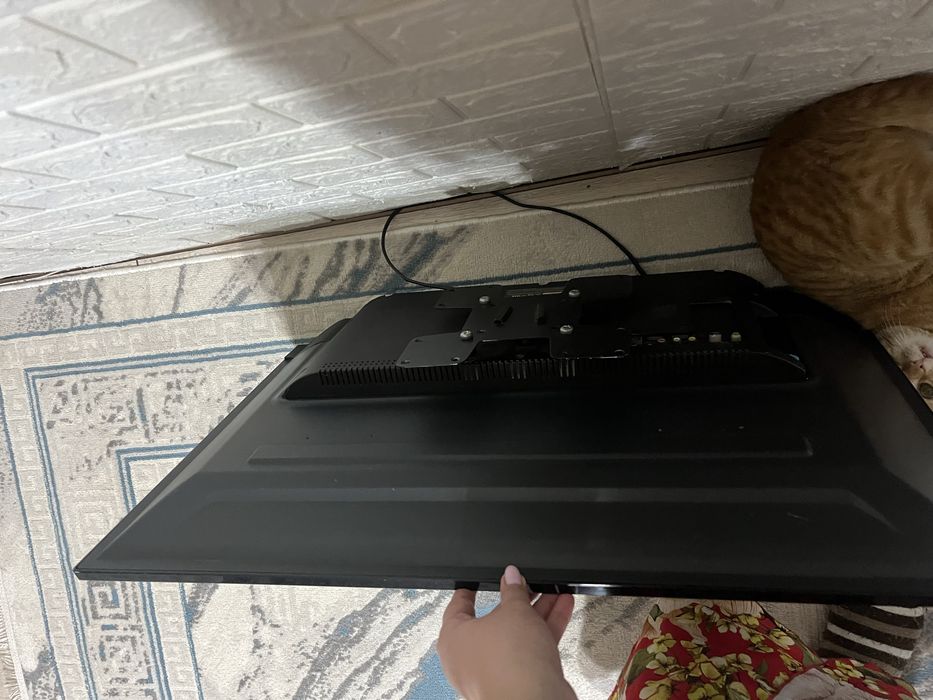 Продам телевизор