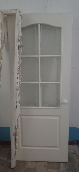 Продам двери межкомнатные