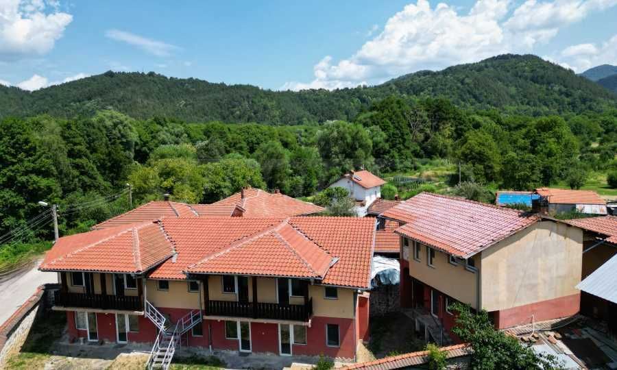 Продава се Къща в Троян - 1240 кв.м за 226 €/кв.м - Снимка #8