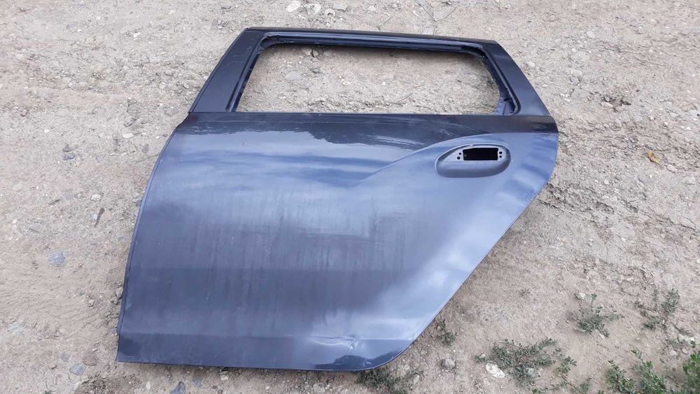 Aripa Dr.Spate si Portiera St.Dr. Spate Originale Logan Mcv 2