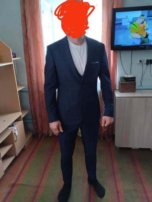 Кастюм тройка в идеальном состоянии