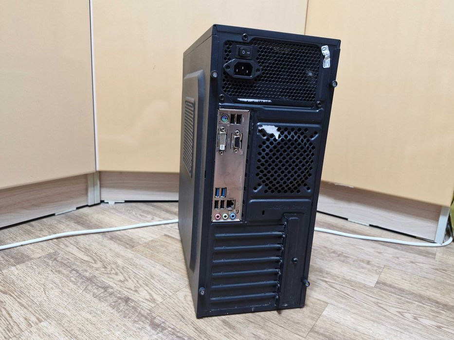 Быстрый системник, готов к работе