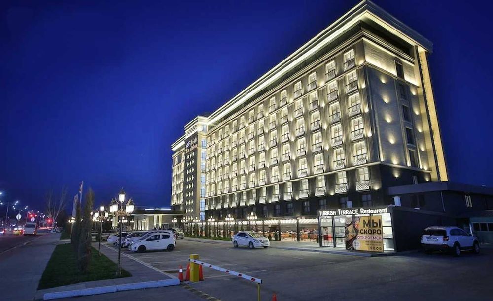 Фасадное освещения