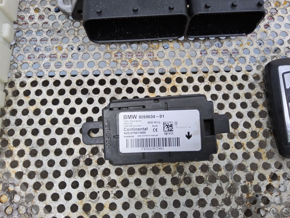 Kit Pornire BMW F30 2.0 f31 cutie manuala ecu cod 8518568 cheie modul