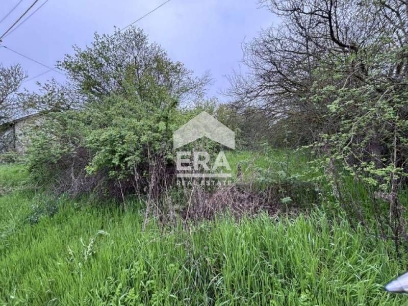 Парцел за продажба в с. Горен Чифлик, общ. Долни чифлик.
