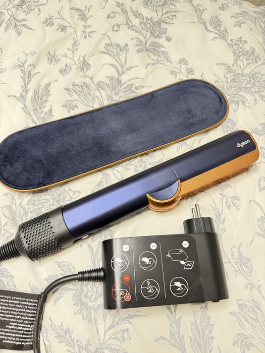 Продам Dyson Airstrait