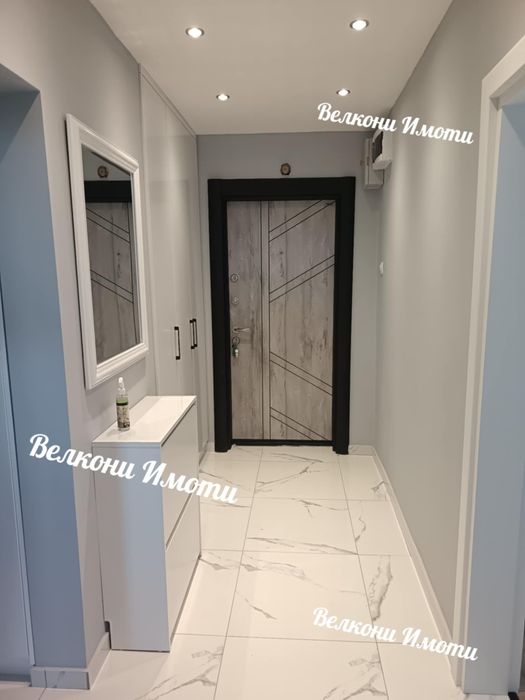 Продава се Тристаен апартамент в Пловдив, Старият град - 65 кв.м за 2385 €/кв.м - Снимка #10