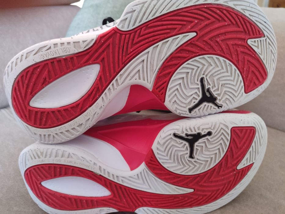 Маратонки Найк Лука 3