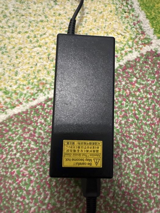 Incarcator laptop toshiba