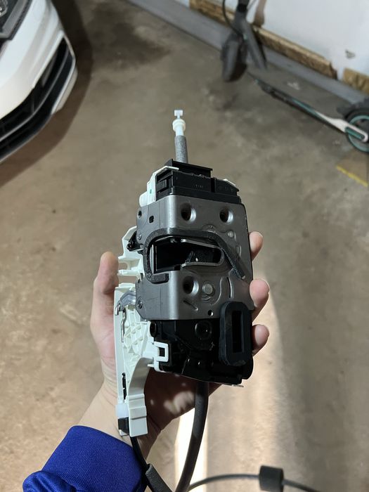 Vand broasca usa laterala Crafter si sprinter