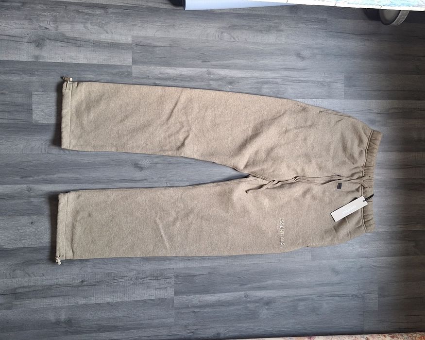 Tracksuit Essentials *OFERTA*
