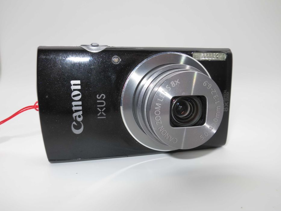 Canon IXUS 145 ултра компактен цифров фотоапарат, дигитална камера 16 MP и 8х оптичен зум, отлично състояне, работи перфектно