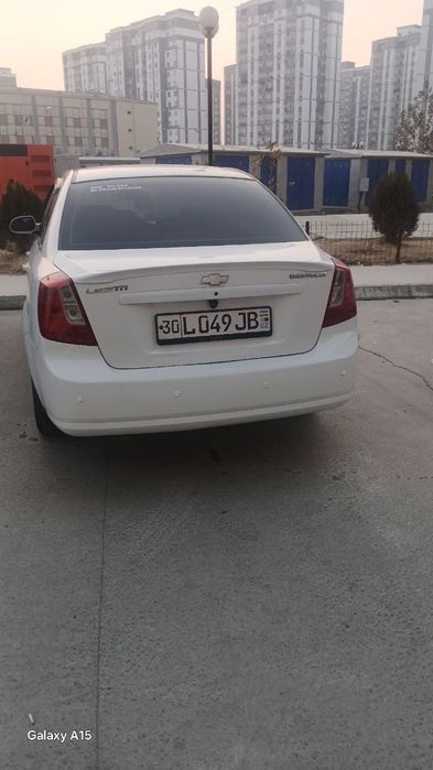 Lasetti avtomashinasi sotiladi