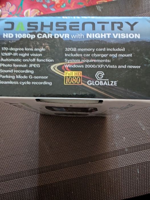 Cameră auto DVR Dashsentry Full HD 2080p.noua+card 32 GB inclus.