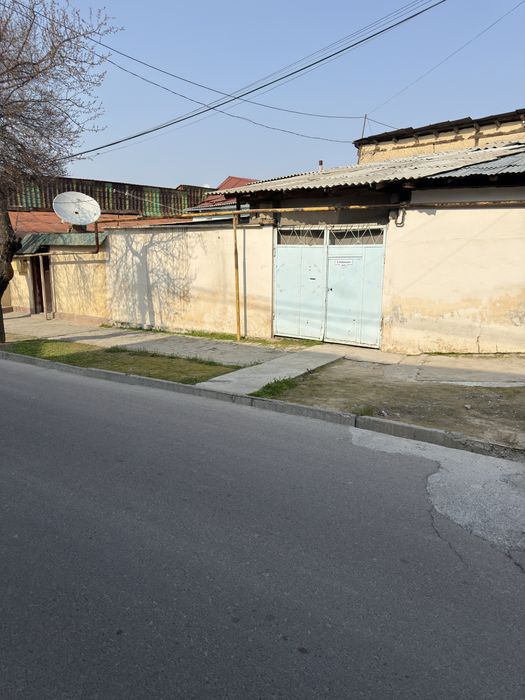 Qorasoaroyd 1.1 sotiq uchaska sotiladi srochno