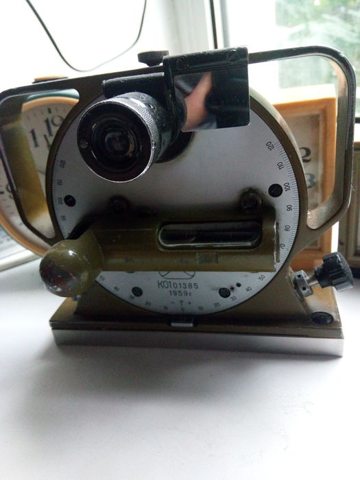 Будильники три штуки