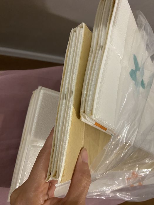 Обои клеющиеся детские