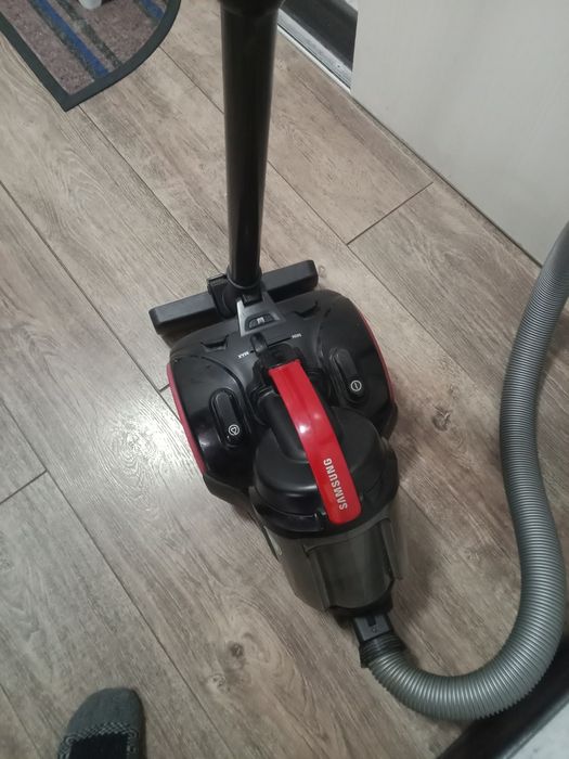 Продам пылесос..